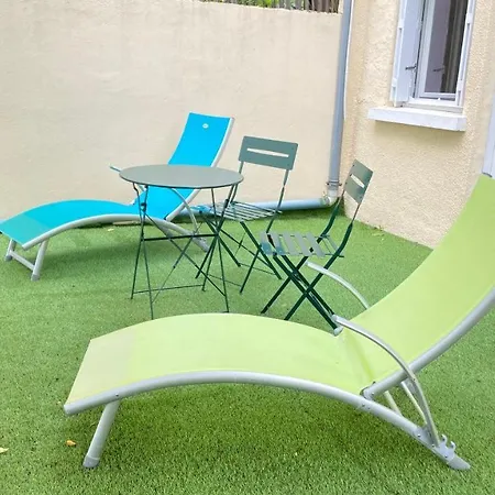 L'escapade Perigourdine, Wifi, Parking, Netflix, Piscine בית נופש